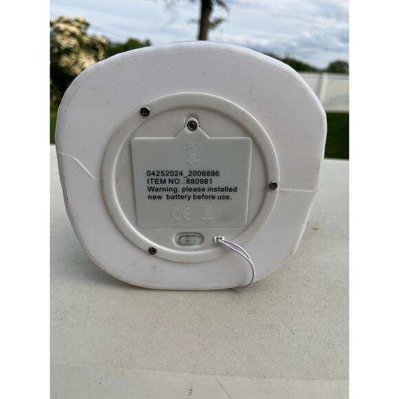 Mickey Mouse Disney Magic Gemmy Holiday Christmas Santa Blow Mold Light Up 14” - Picture 4 of 5